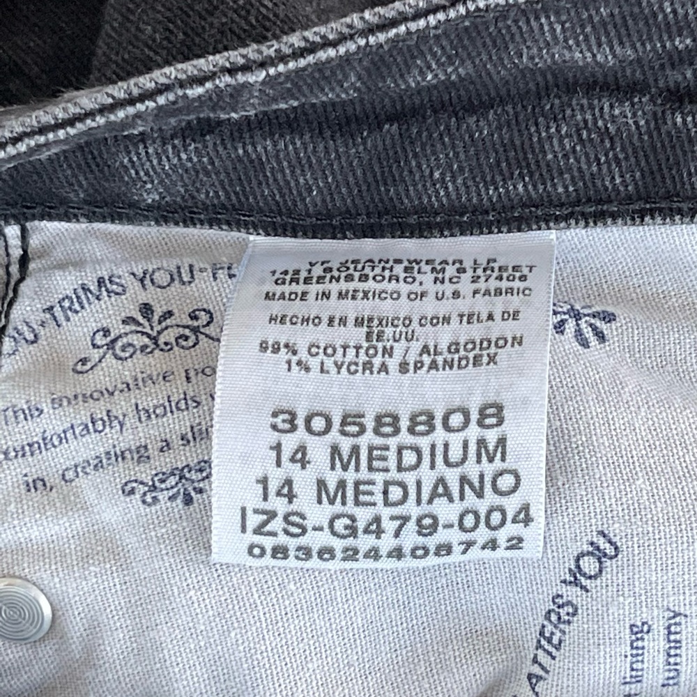Lee Riveted Jeans - Picture 9 of 10